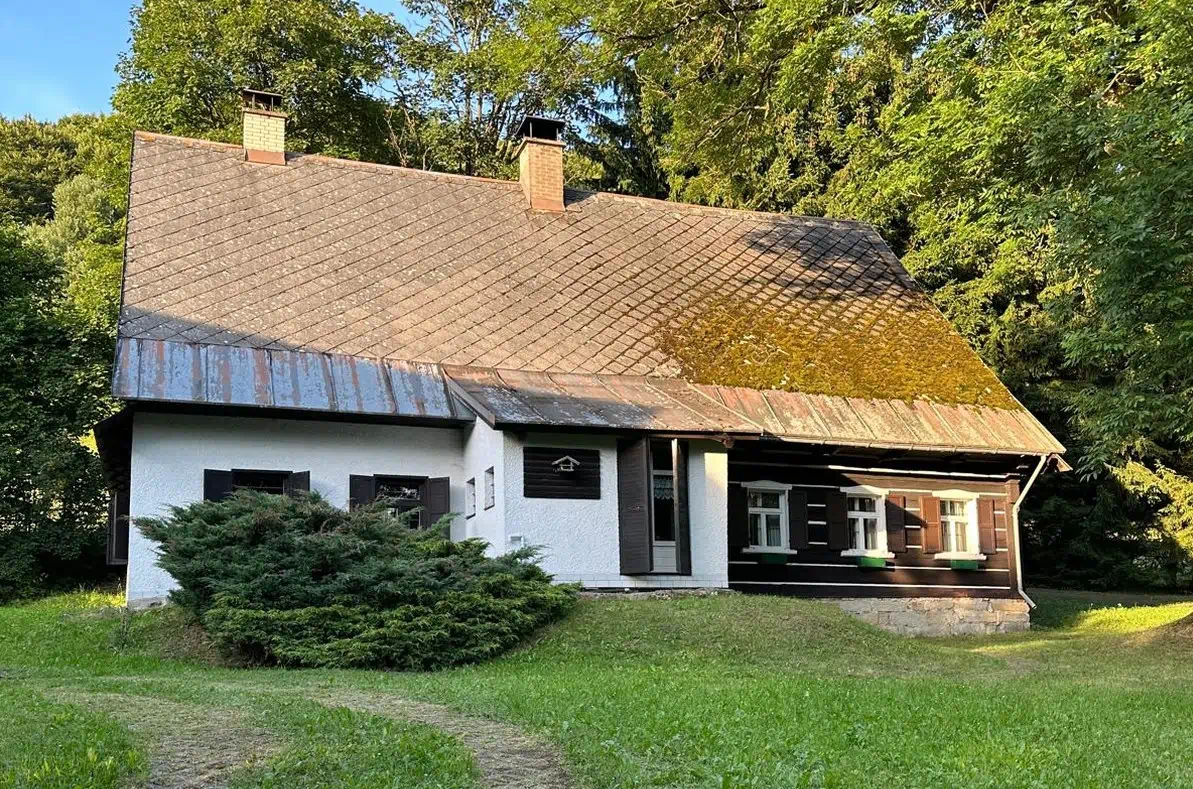 roubenka (chalupa / woonboerderij) te koop, Adrspach en Tsjechisch Reuzengebergte.